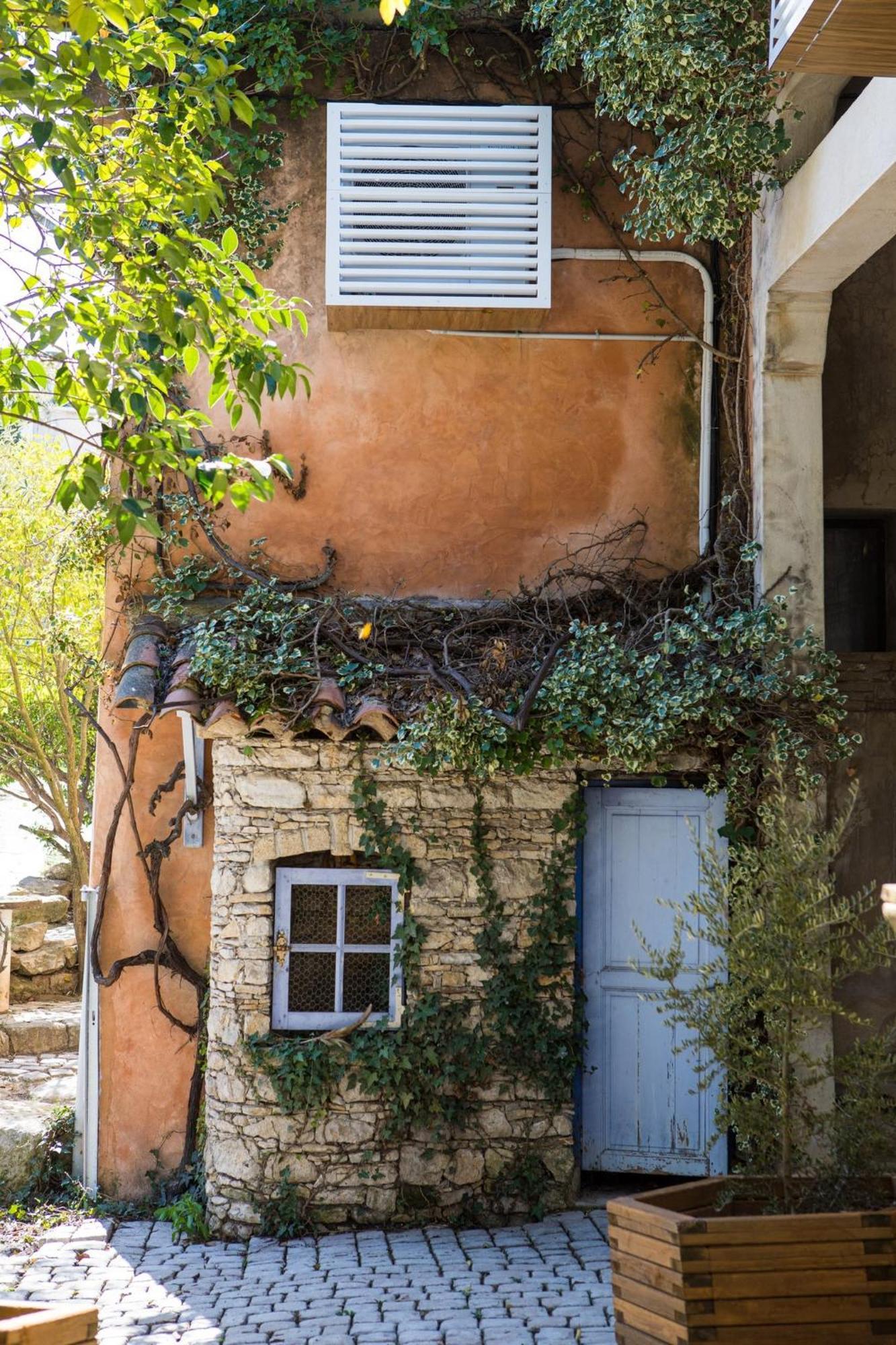 In Provence Hotel - Experience Atypique Venelles Exterior photo